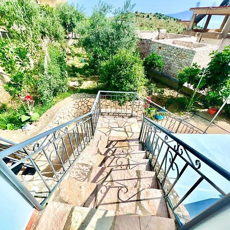 Coral Guesthouse Саранда Экстерьер фото