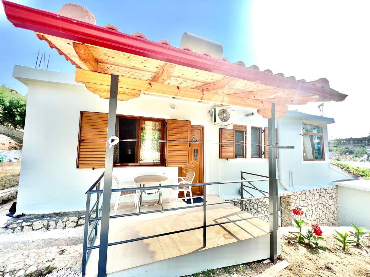 Coral Guesthouse Саранда Экстерьер фото